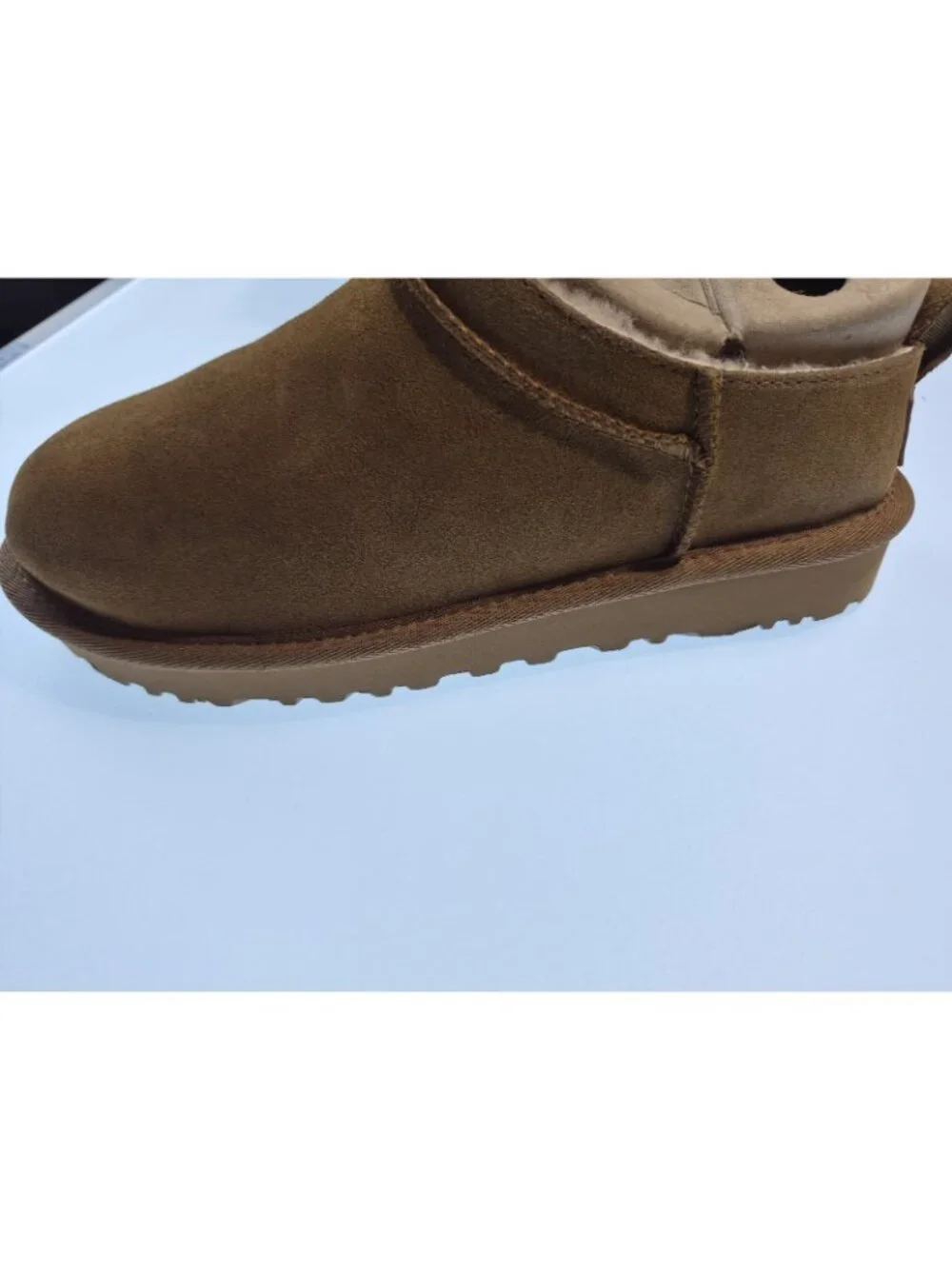 UGG Classic Micro Womens Sz 7 Chestnut Suede Sherpa